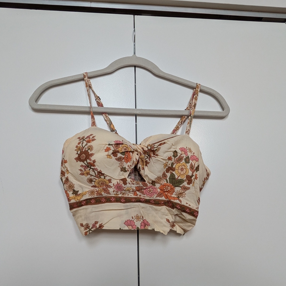 Floral Print Crop Top - Picture 3 of 12